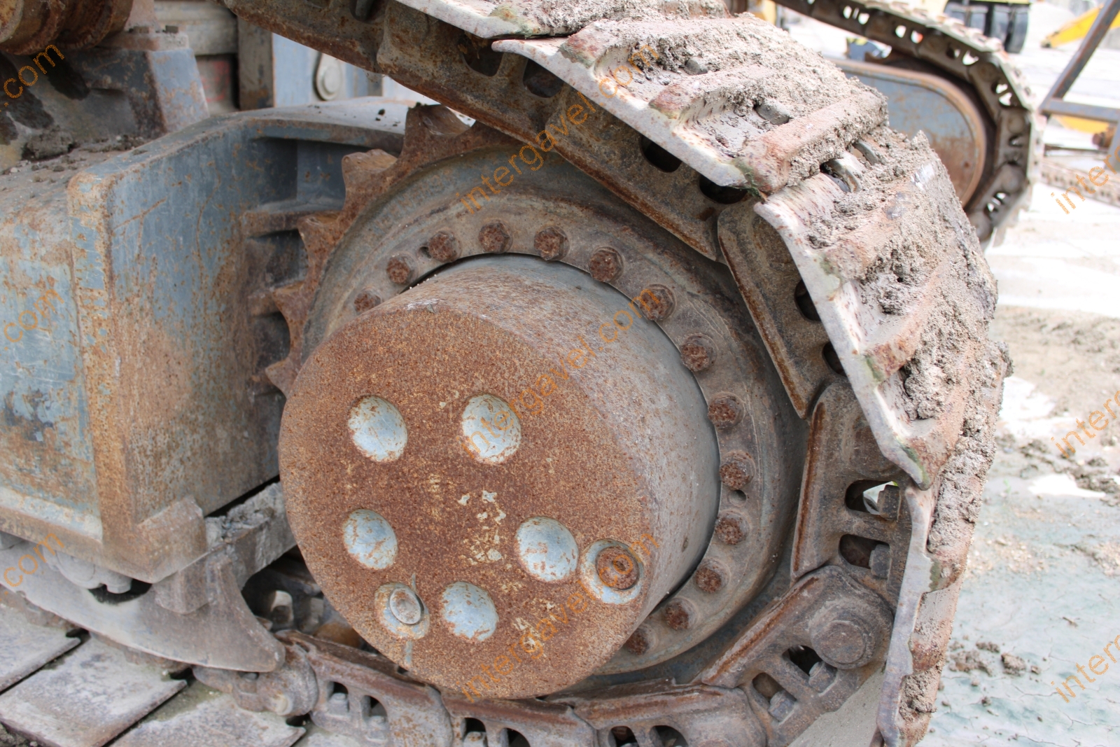 Hosszúgémű lánctalpas kotró – Liebherr 47