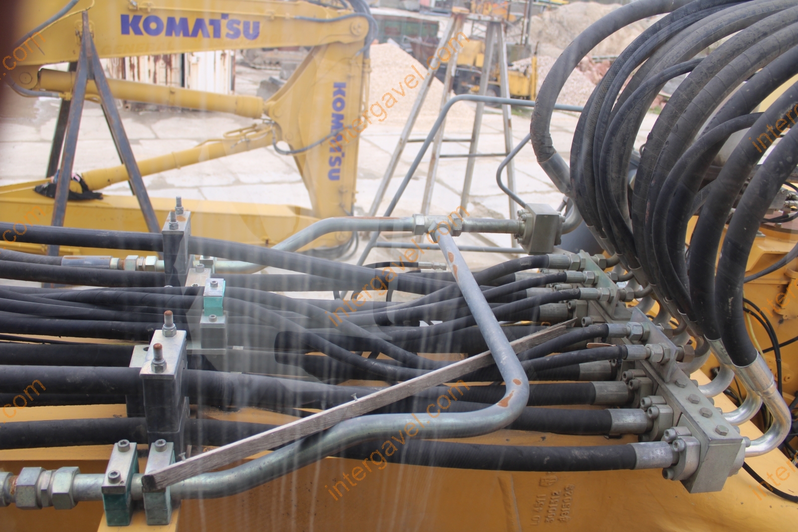 Hosszúgémű lánctalpas kotró – Liebherr 66