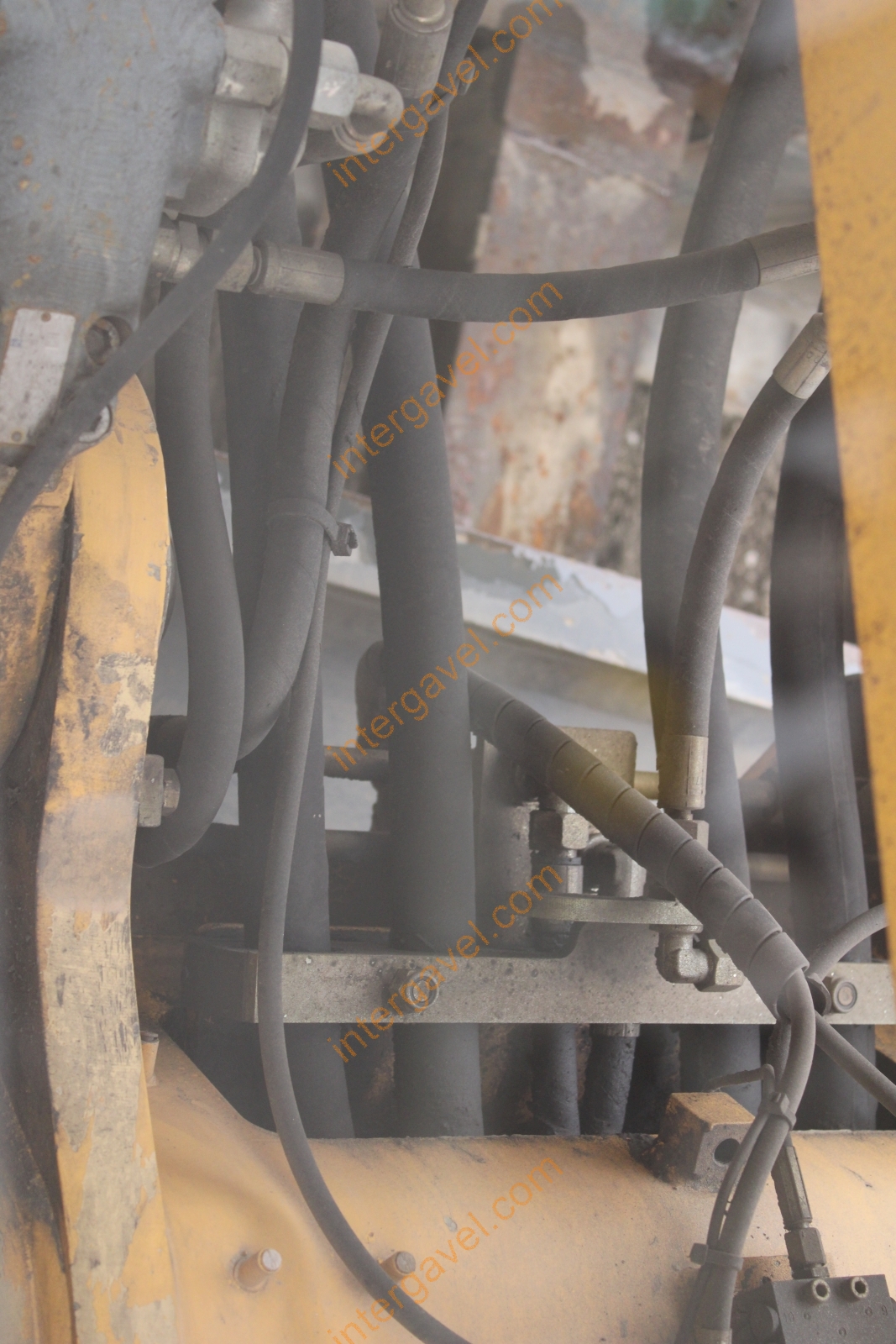 Hosszúgémű lánctalpas kotró – Liebherr 70