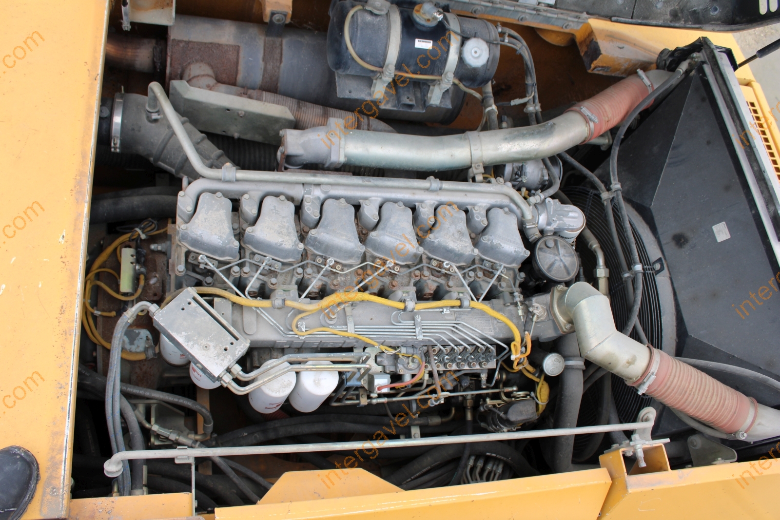 Hosszúgémű lánctalpas kotró – Liebherr 72