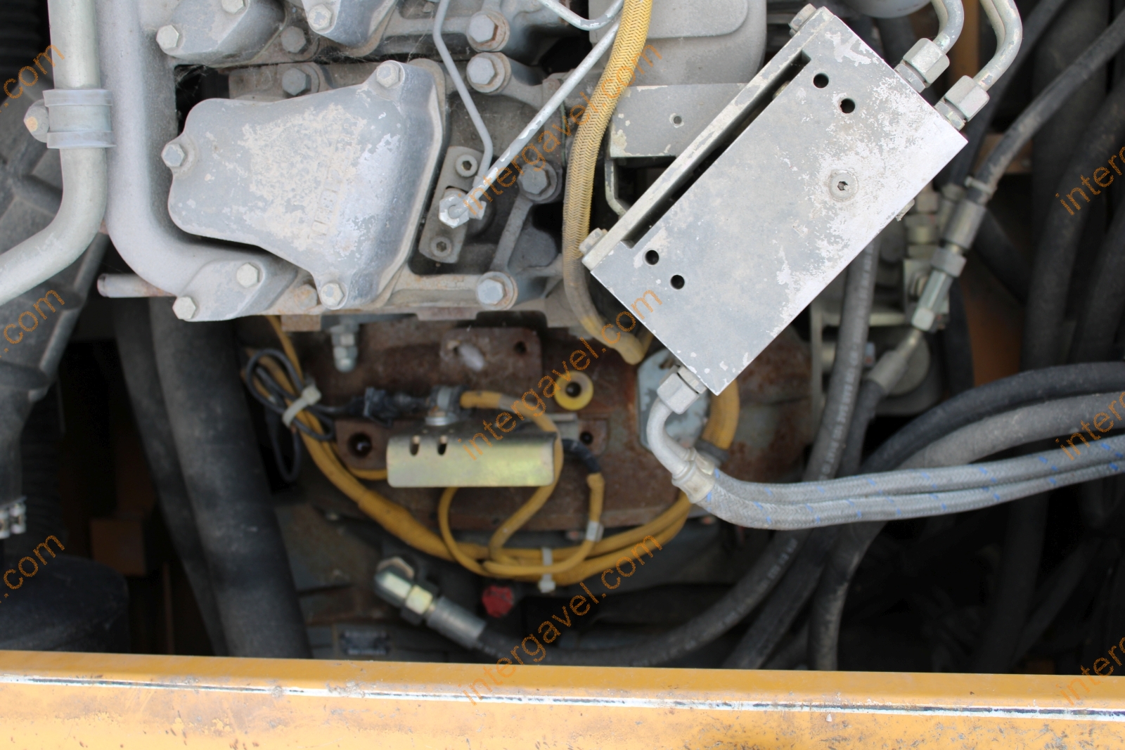 Hosszúgémű lánctalpas kotró – Liebherr 76