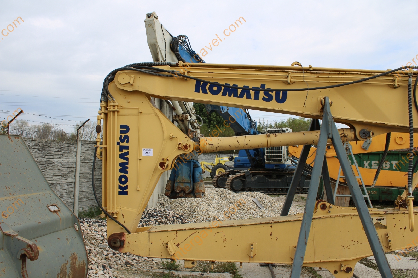 Bontógém - Komatsu 2