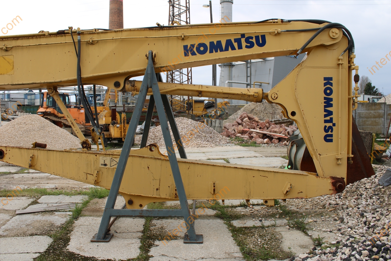 Bontógém - Komatsu 15