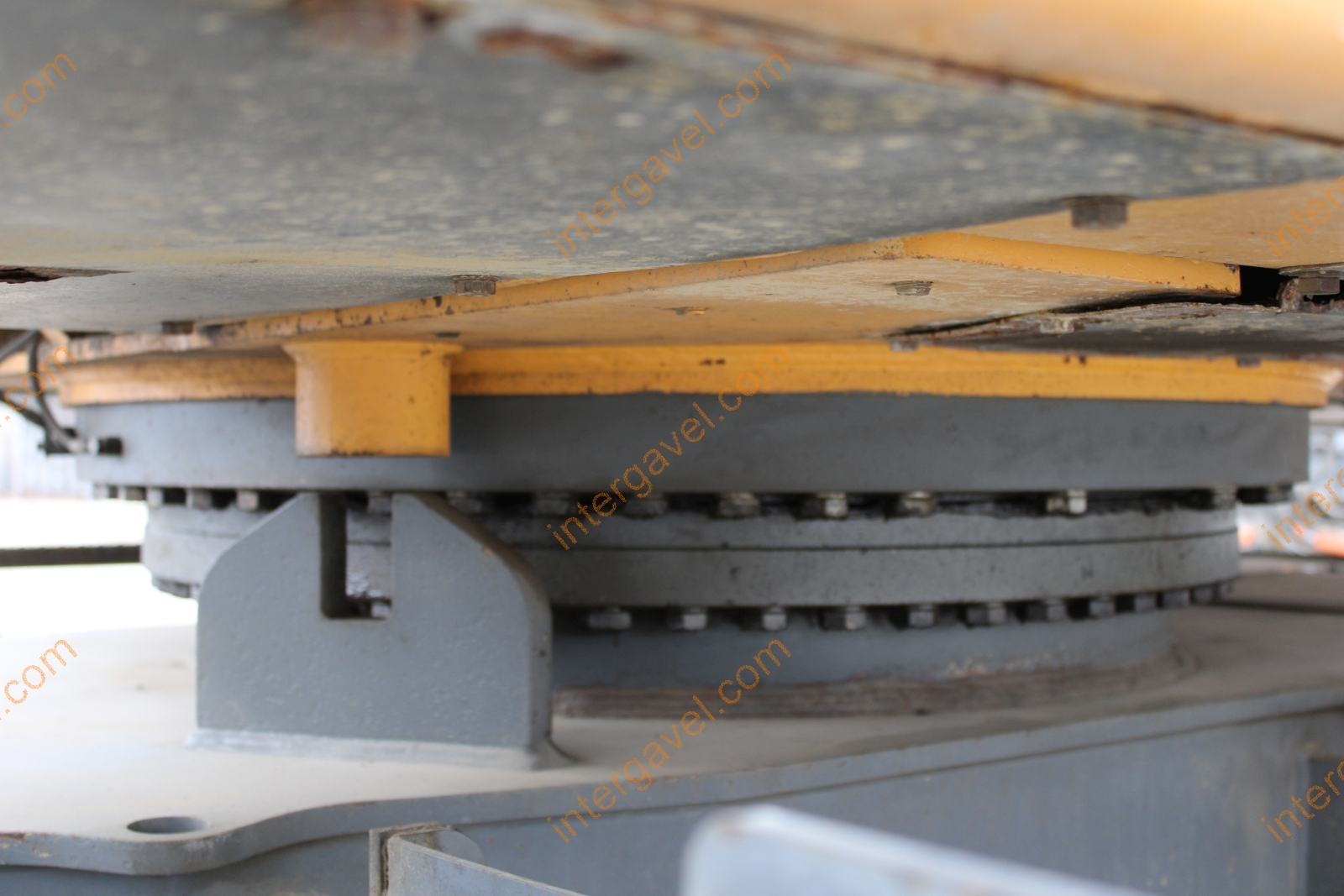 Gumikerekes kotró - LIEBHERR 17