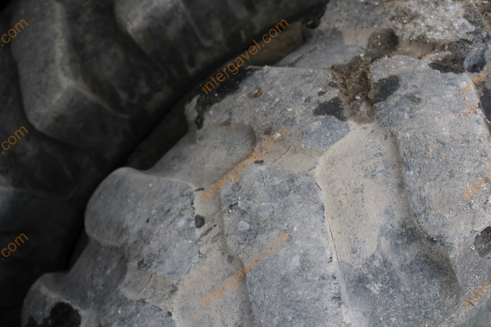 Gumikerekes kotró - LIEBHERR 27