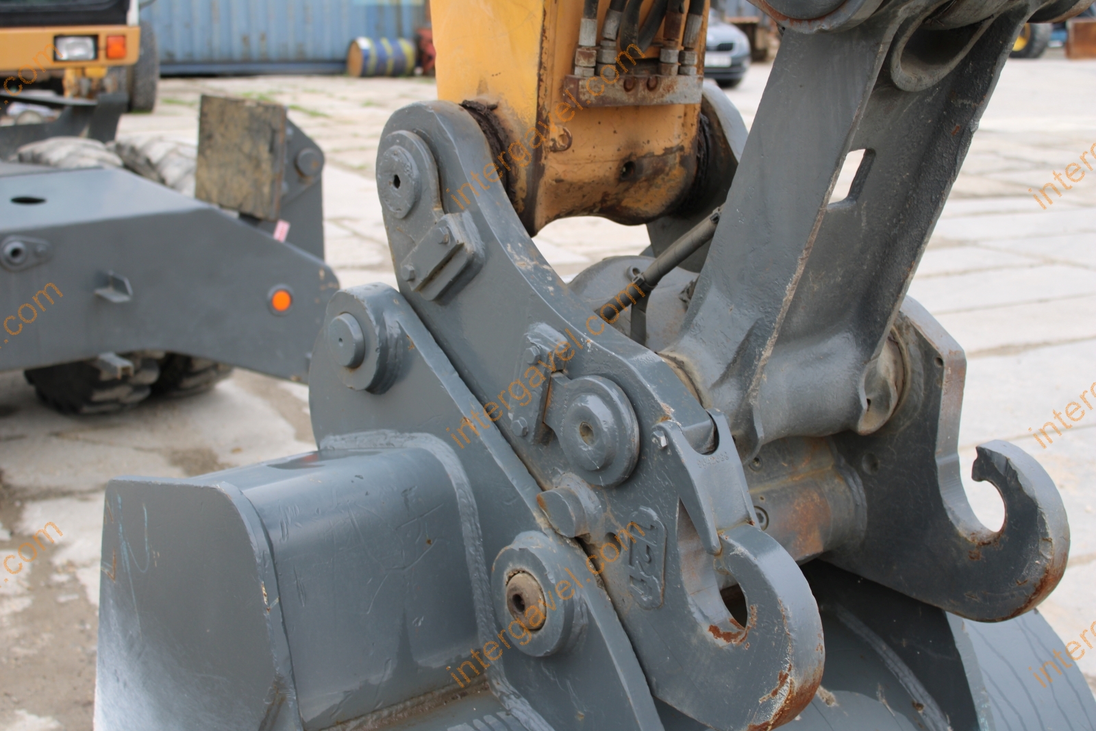 Gumikerekes kotró - LIEBHERR 40