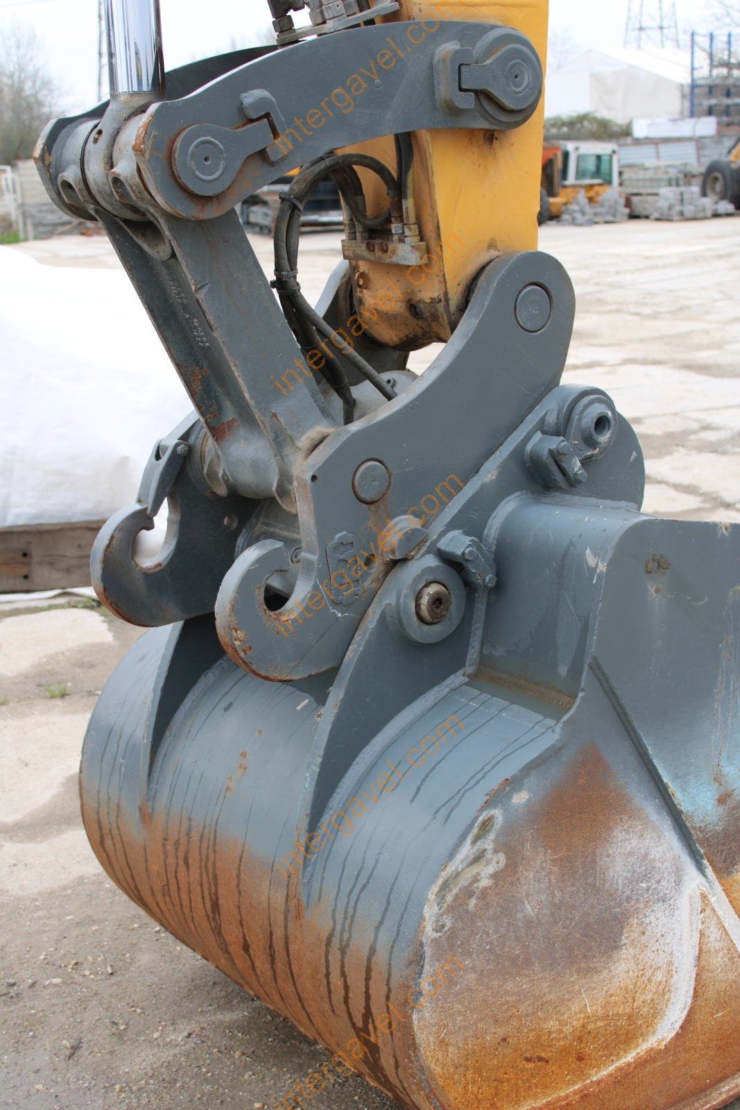 Gumikerekes kotró - LIEBHERR 41