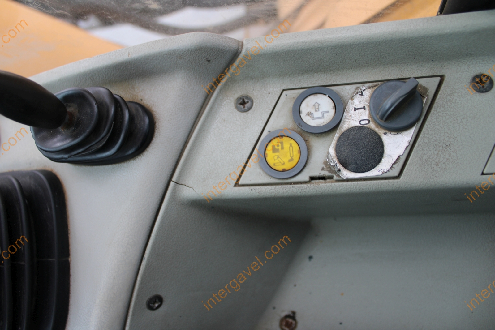 Gumikerekes kotró - LIEBHERR 55