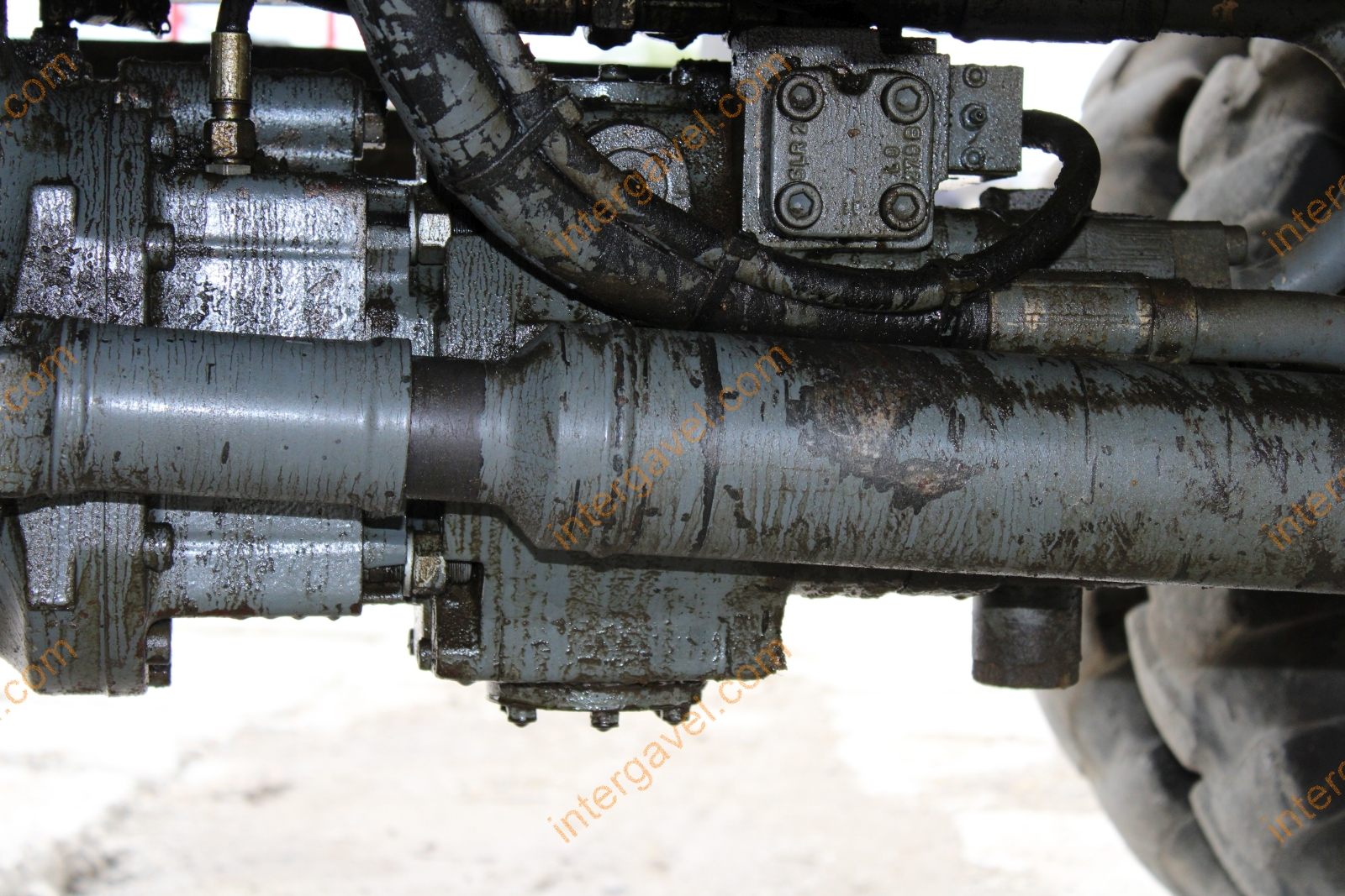 Gumikerekes kotró - LIEBHERR 72