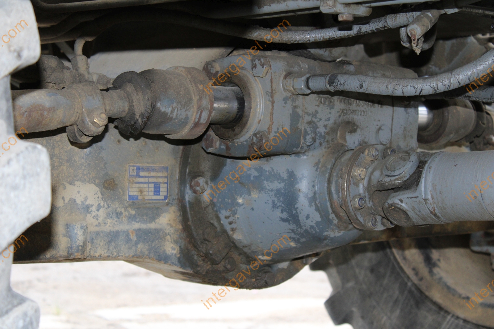 Gumikerekes kotró - LIEBHERR 74