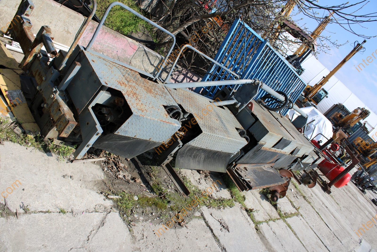 Aszfalt finiser pad és szélesítő 5