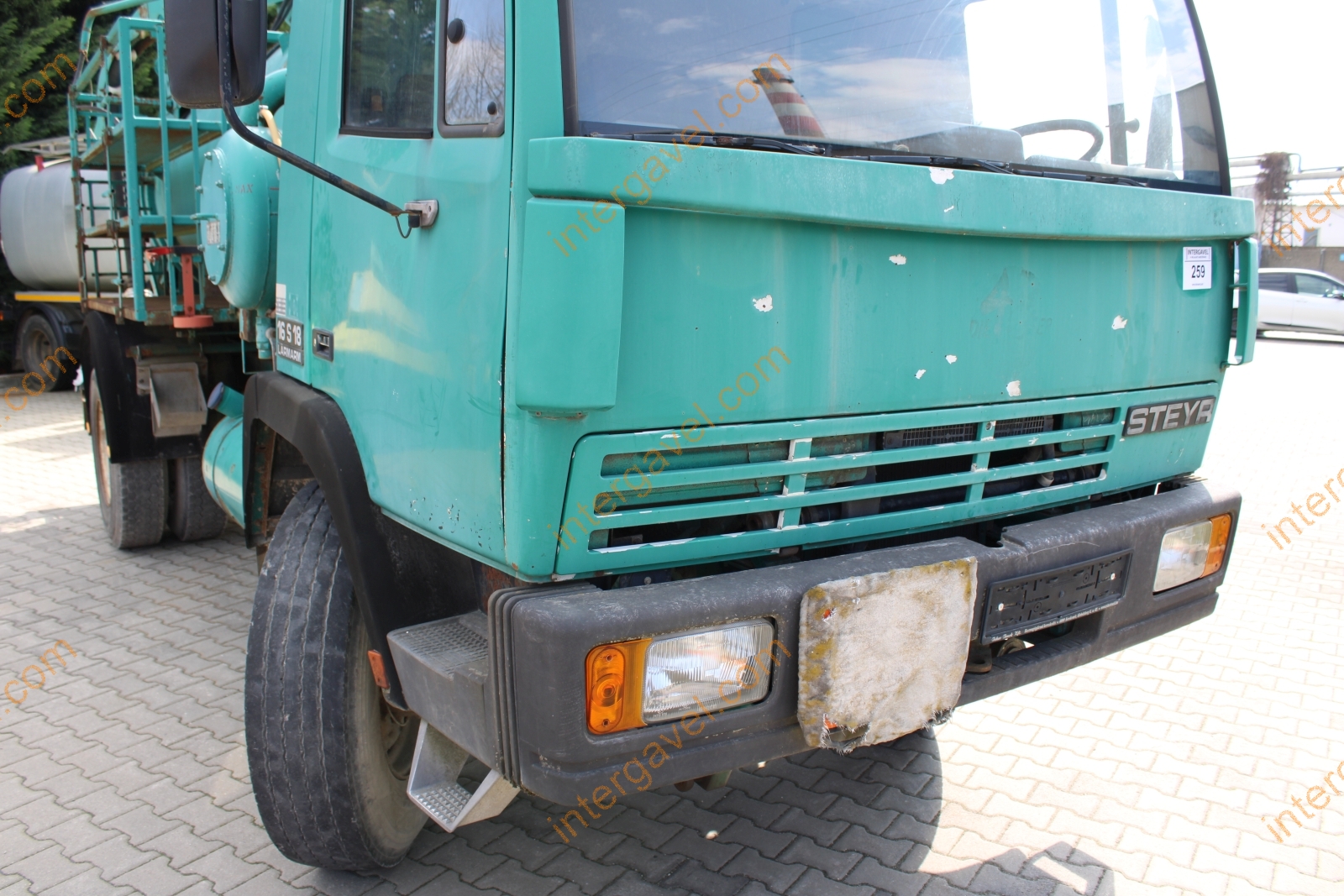 Tartályos locsolóautó – Steyr 15