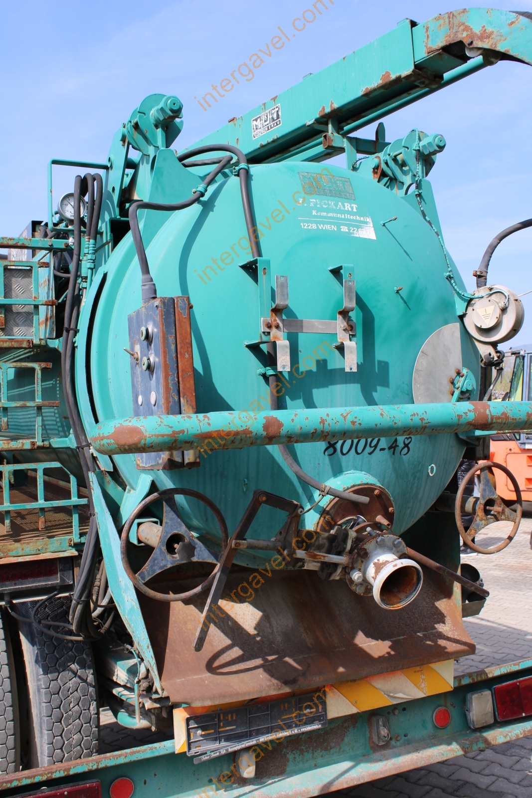 Tartályos locsolóautó – Steyr 29