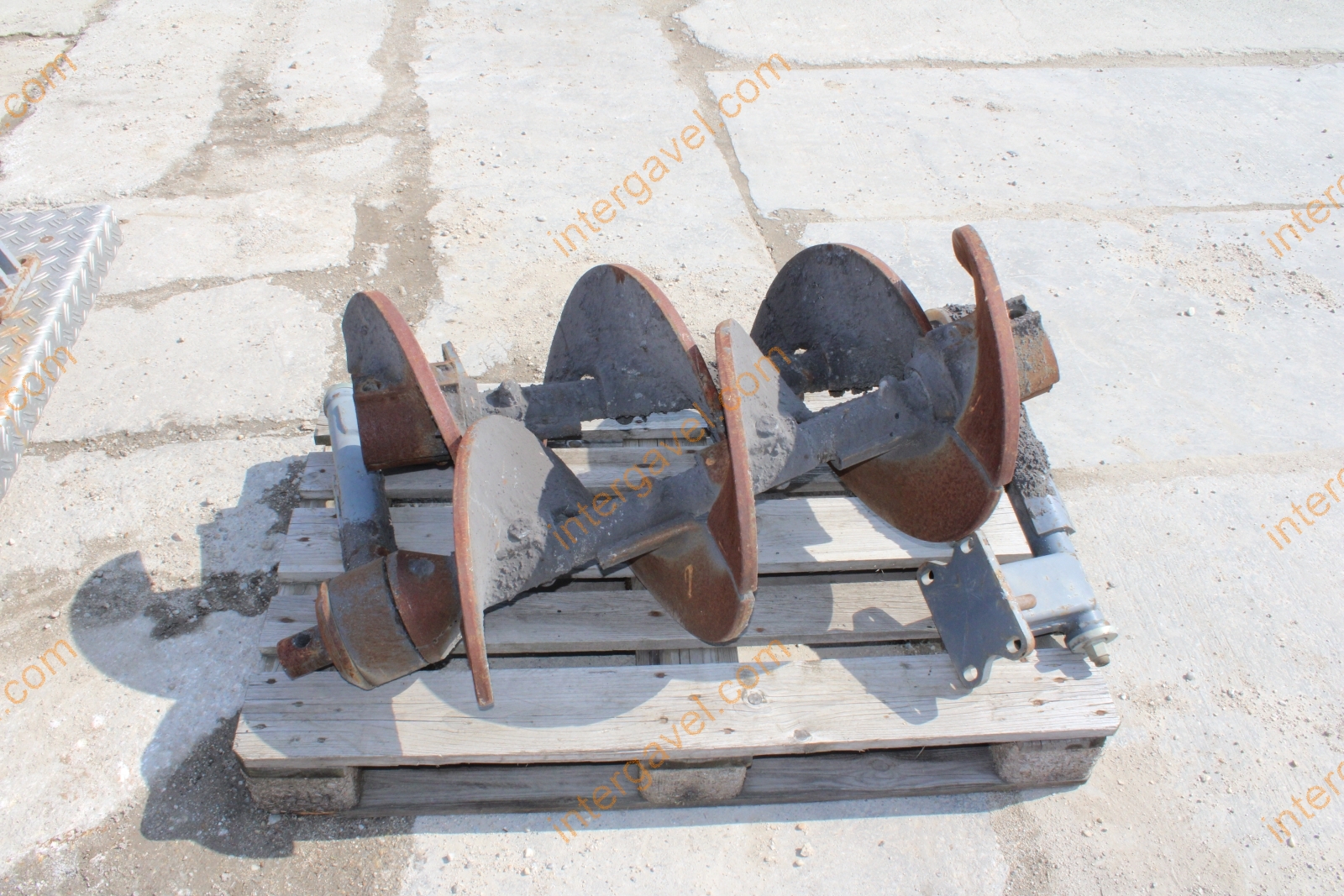 Aszfalt finiser szélesítő 12