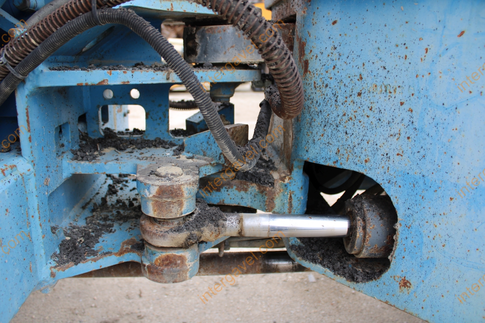 Paus dömper, évjárat: 2001 12