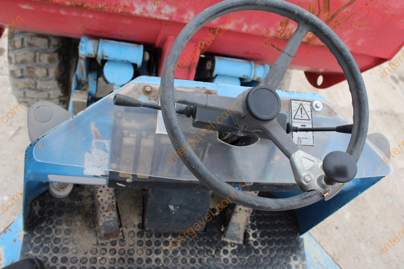 Paus dömper, évjárat: 2001 26