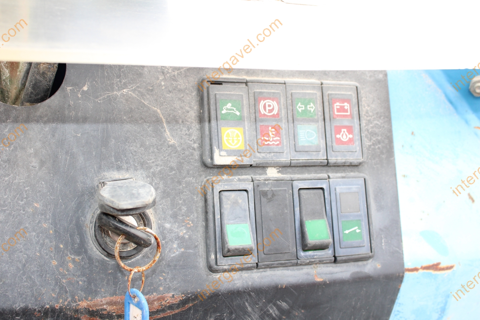 Paus dömper, évjárat: 2001 29