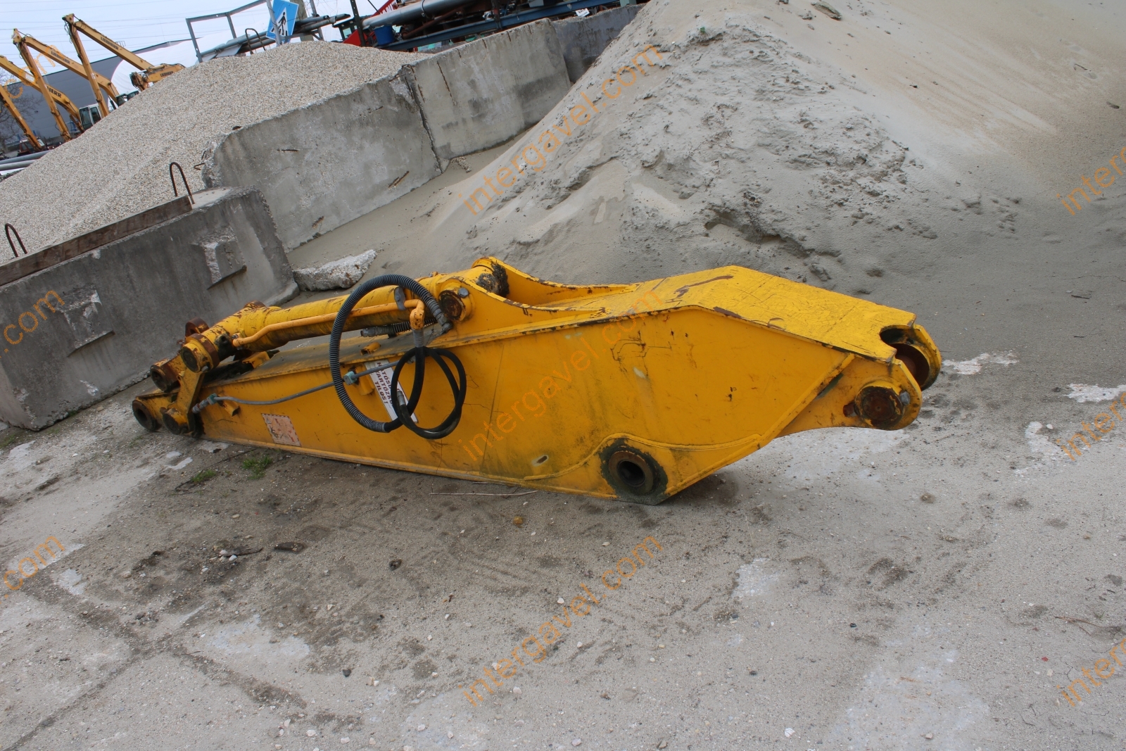 Kotró gém - JCB 13