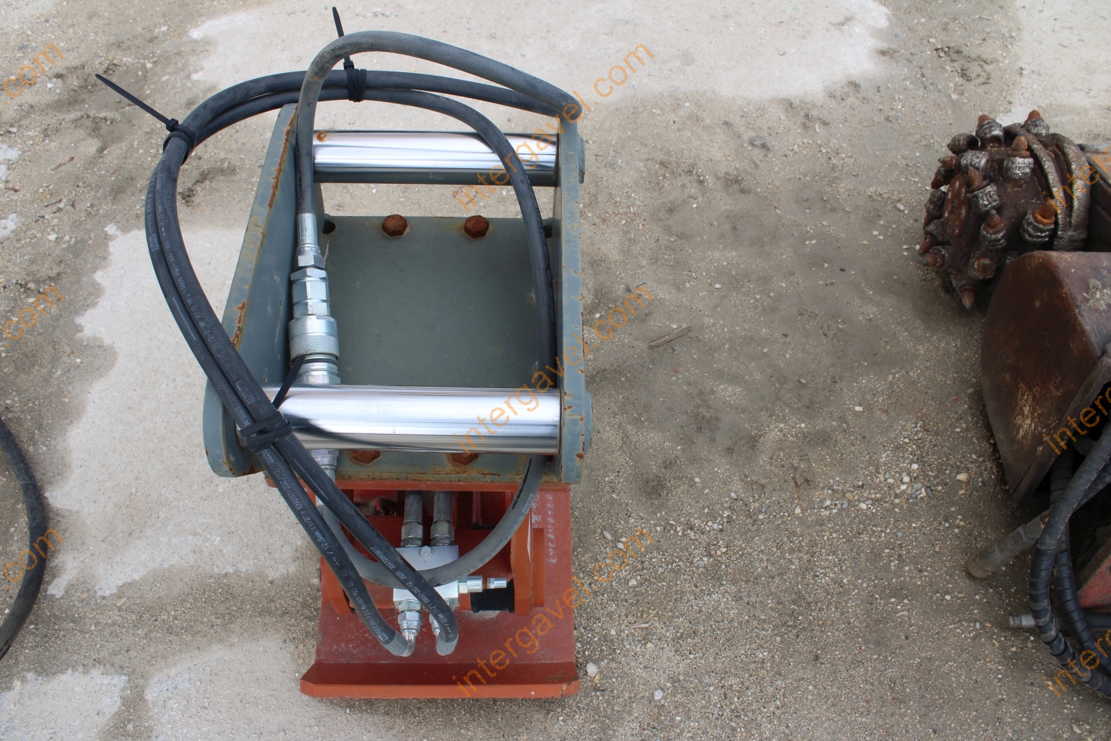 Lapvibrátor adapter kotróhoz 6