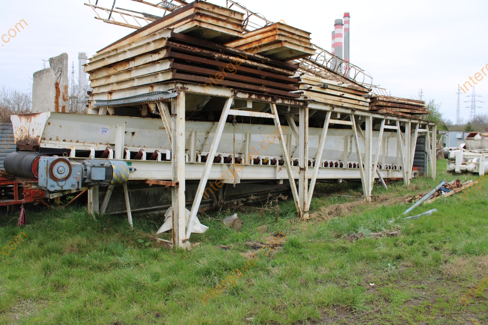 Soradagoló szalaggal