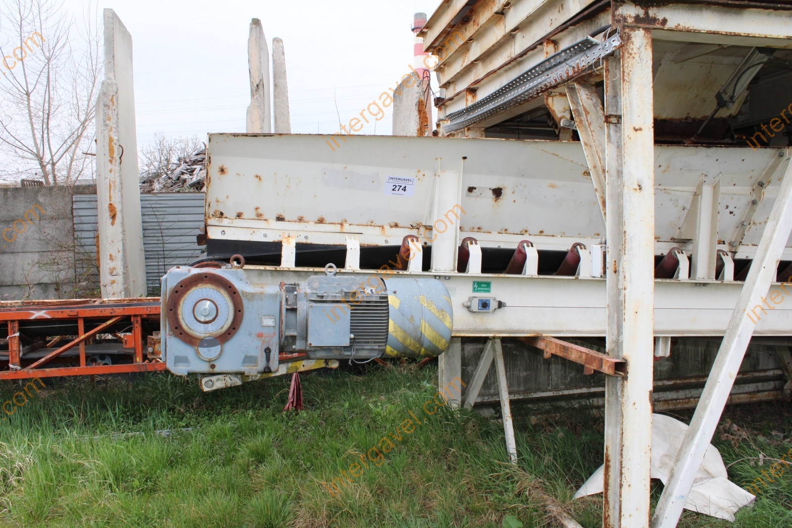 Soradagoló szalaggal 2