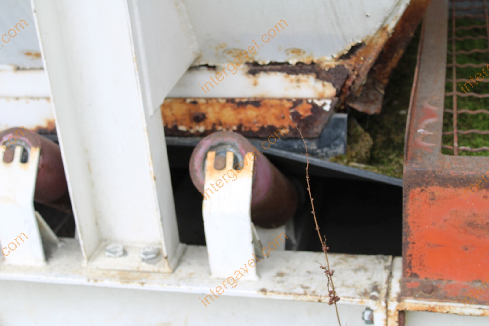 Soradagoló szalaggal 13