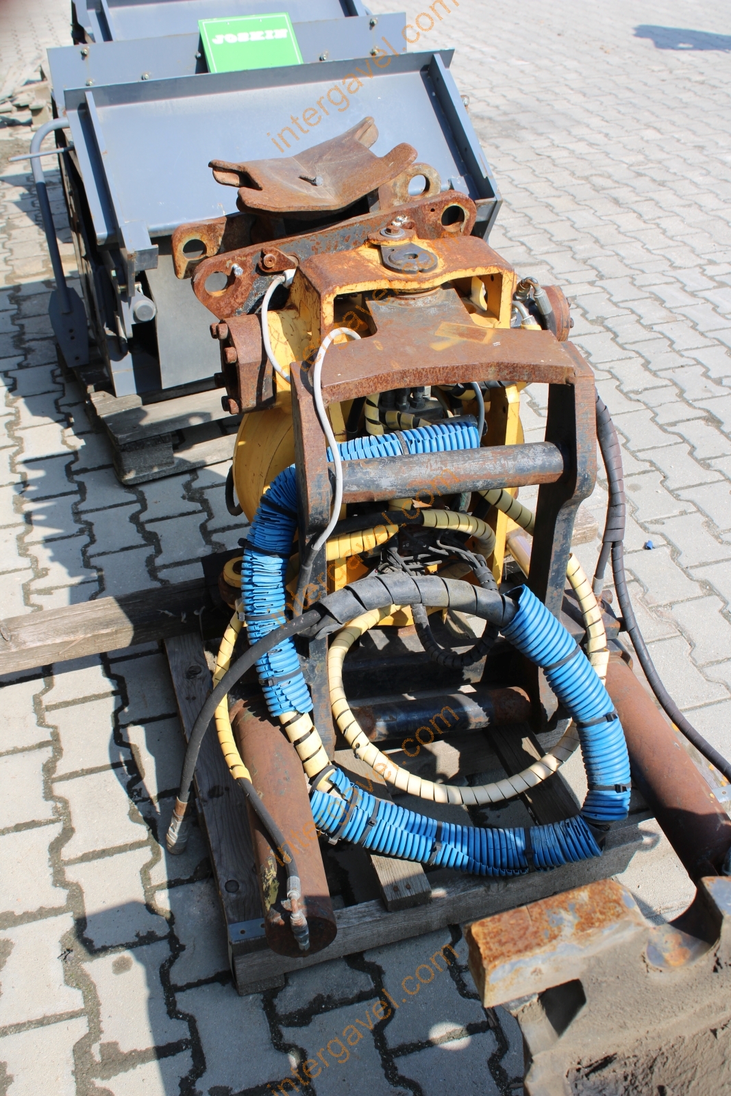 Billenőforgató adapter  3