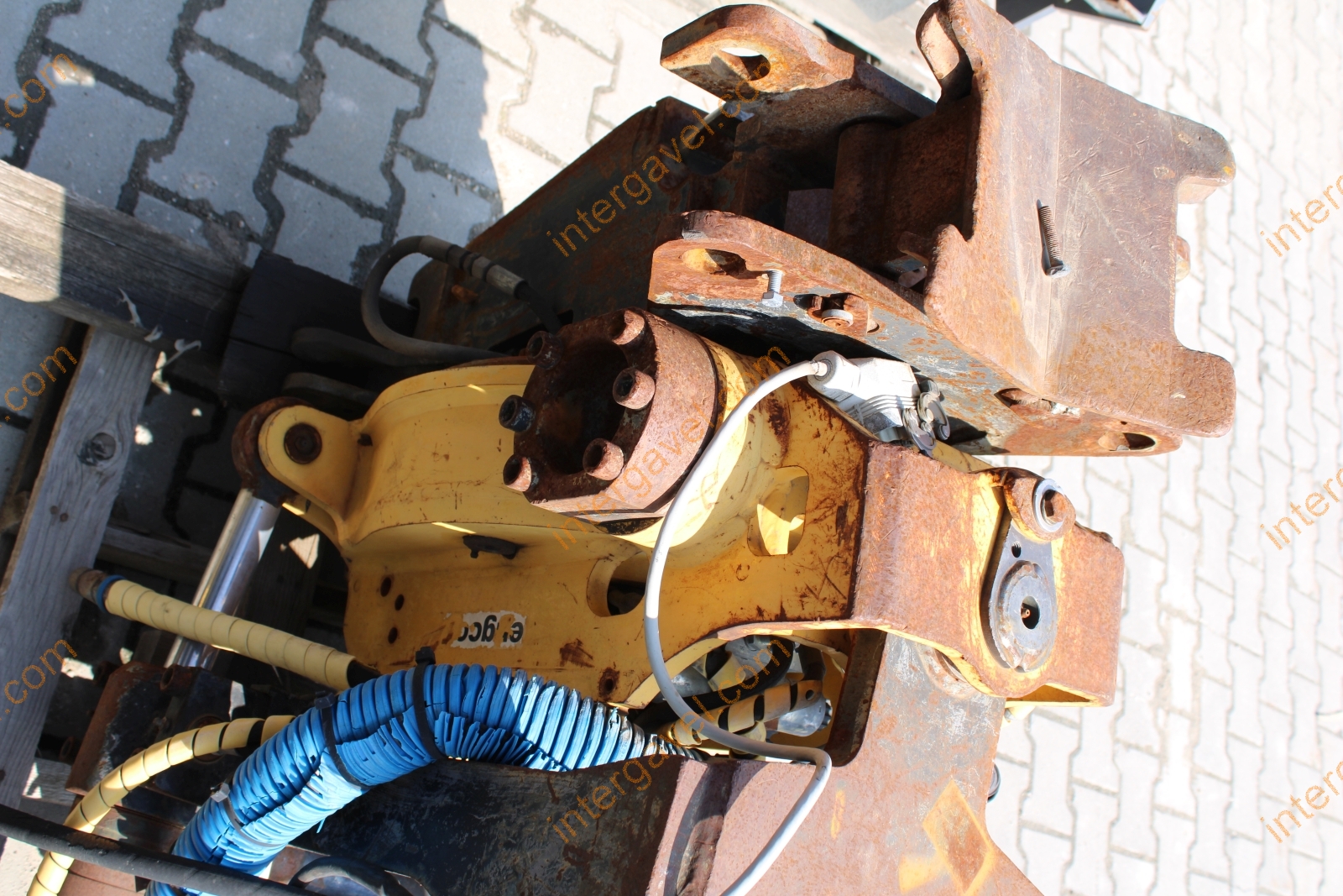 Billenőforgató adapter  4