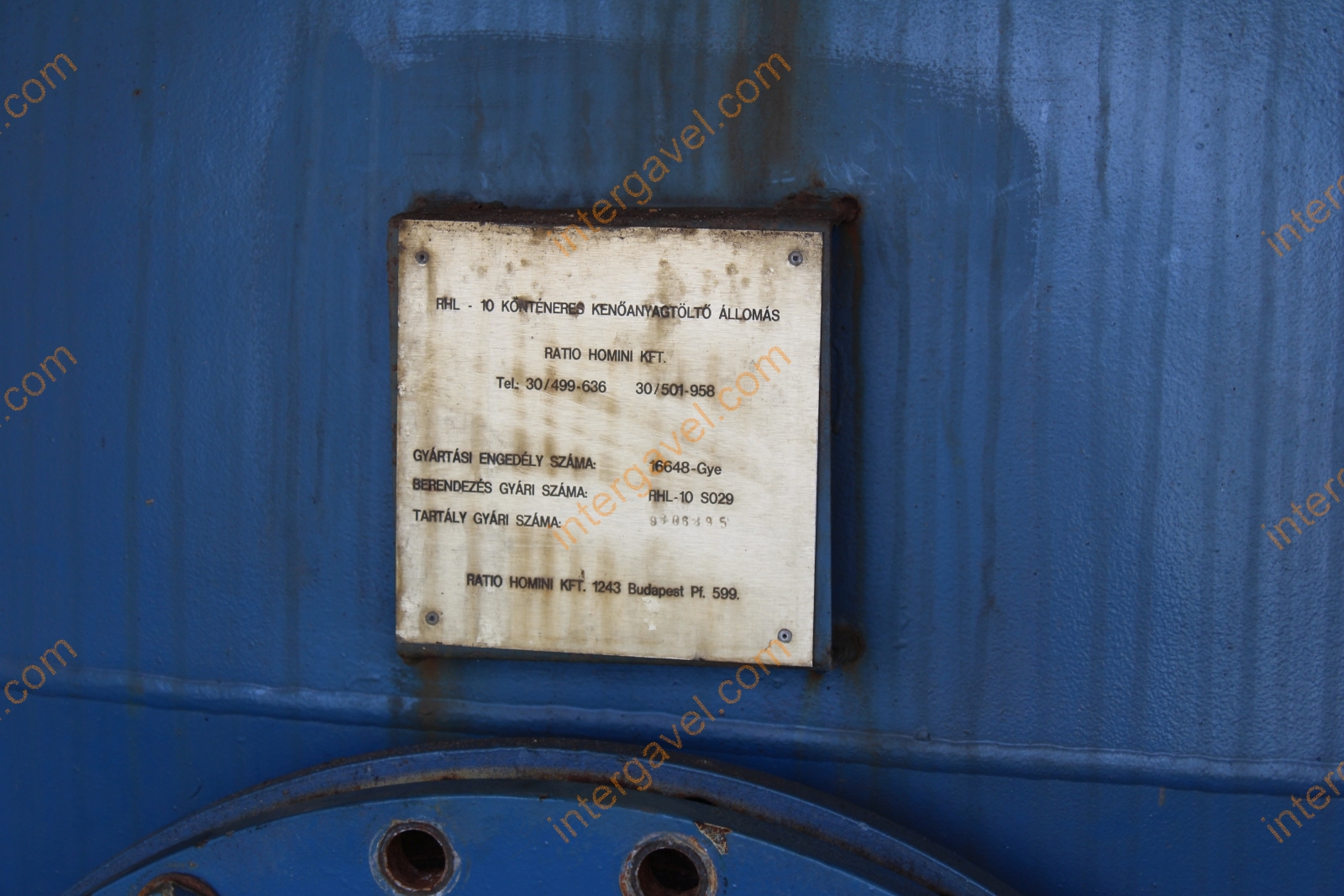 Üzemanyag konténer 2