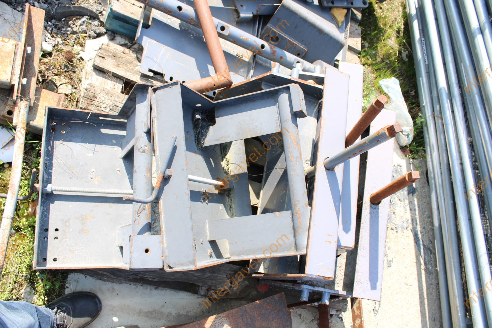 Vegyes finiser alkatrész 4