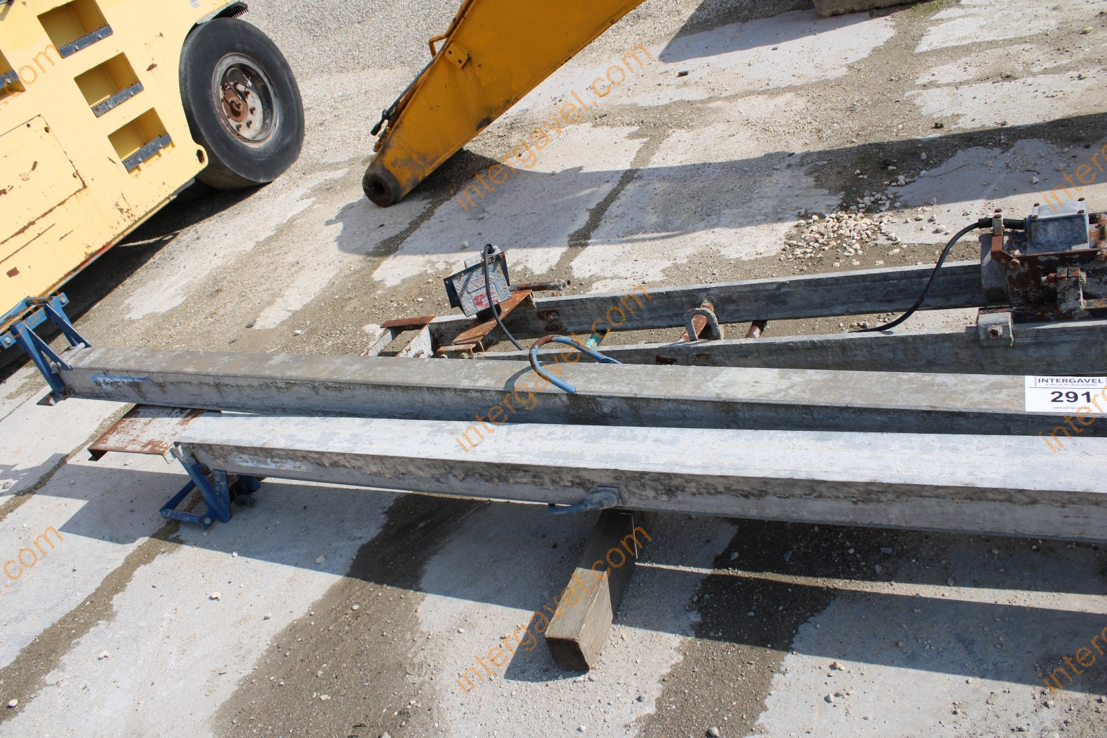 Betonsimító gerendák villanymotorral 5