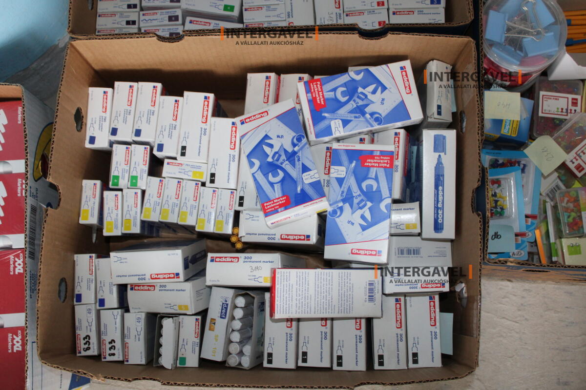 Vegyes irodaszerek 11