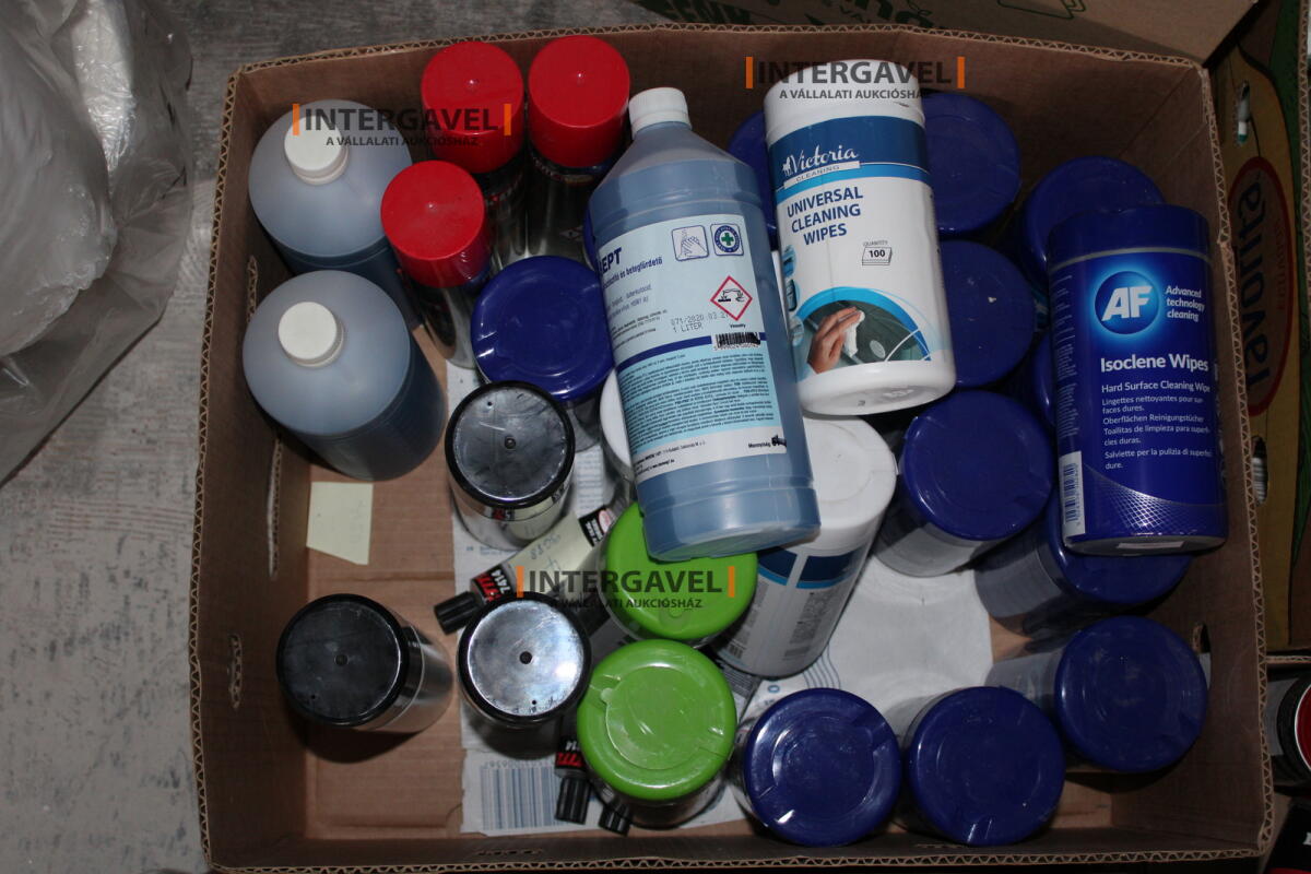 Vegyes sprayk és karbantartó anyagok 8