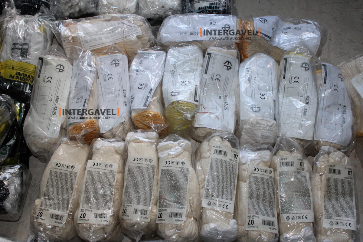 Munkavédelmi kesztyűk 8