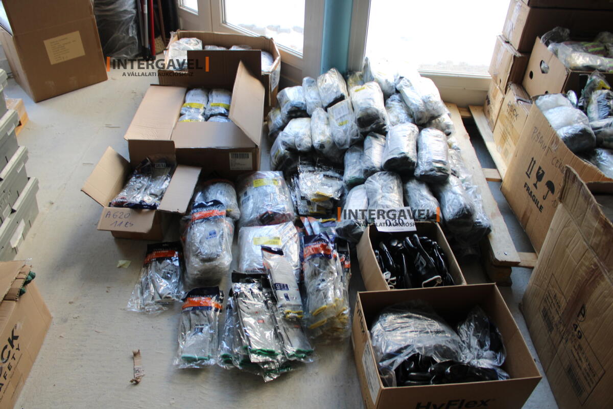 Munkavédelmi kesztyű