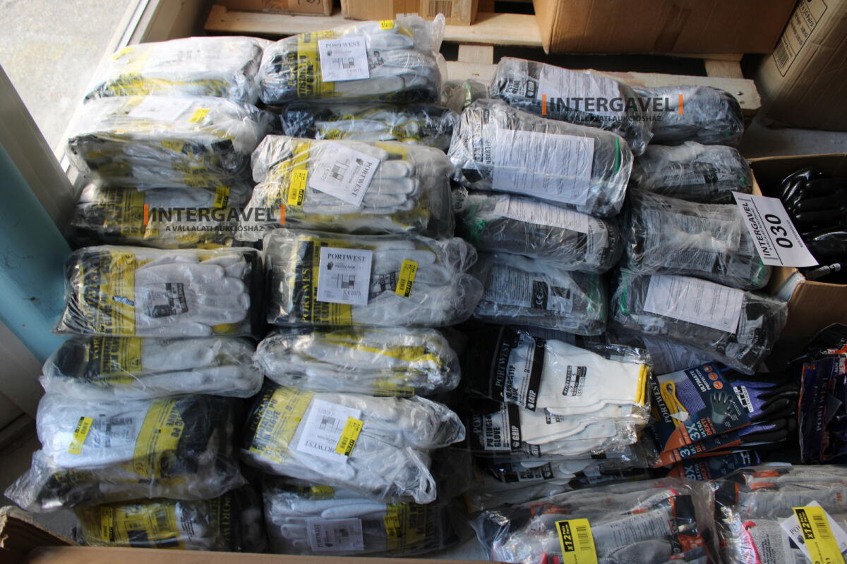 Munkavédelmi kesztyű 9