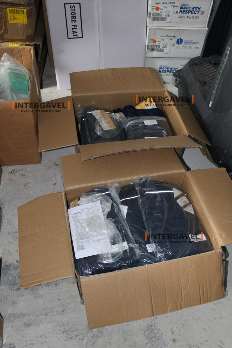 Vegyes munkavédelmi ruhák 4