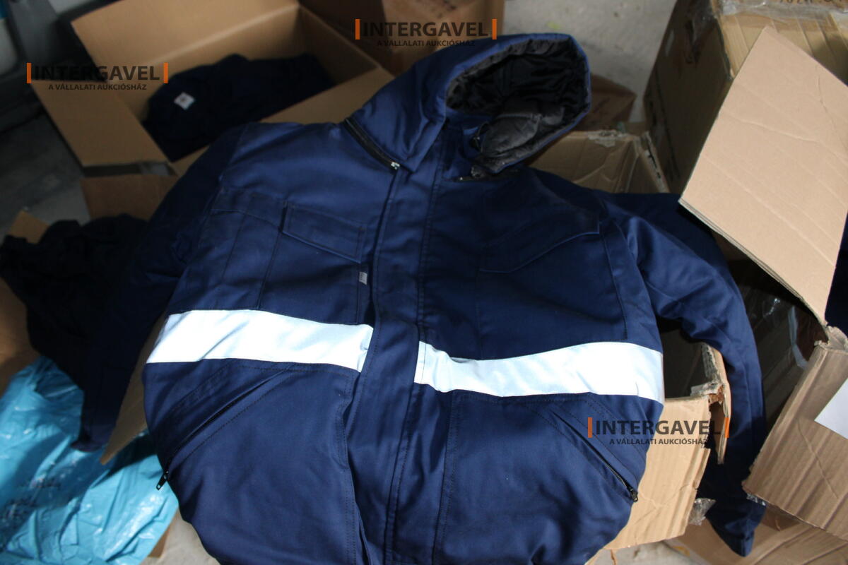 Vegyes munkavédelmi ruhák 7