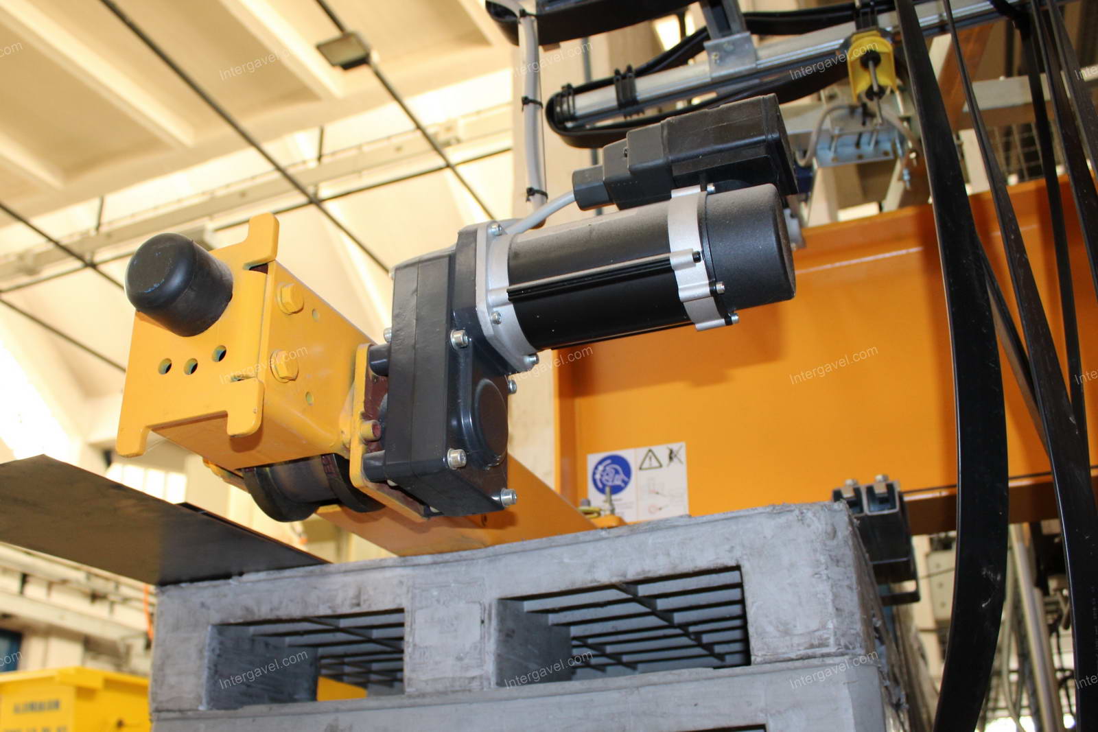 Daru hídszerkezet emelővel - Konecranes 9