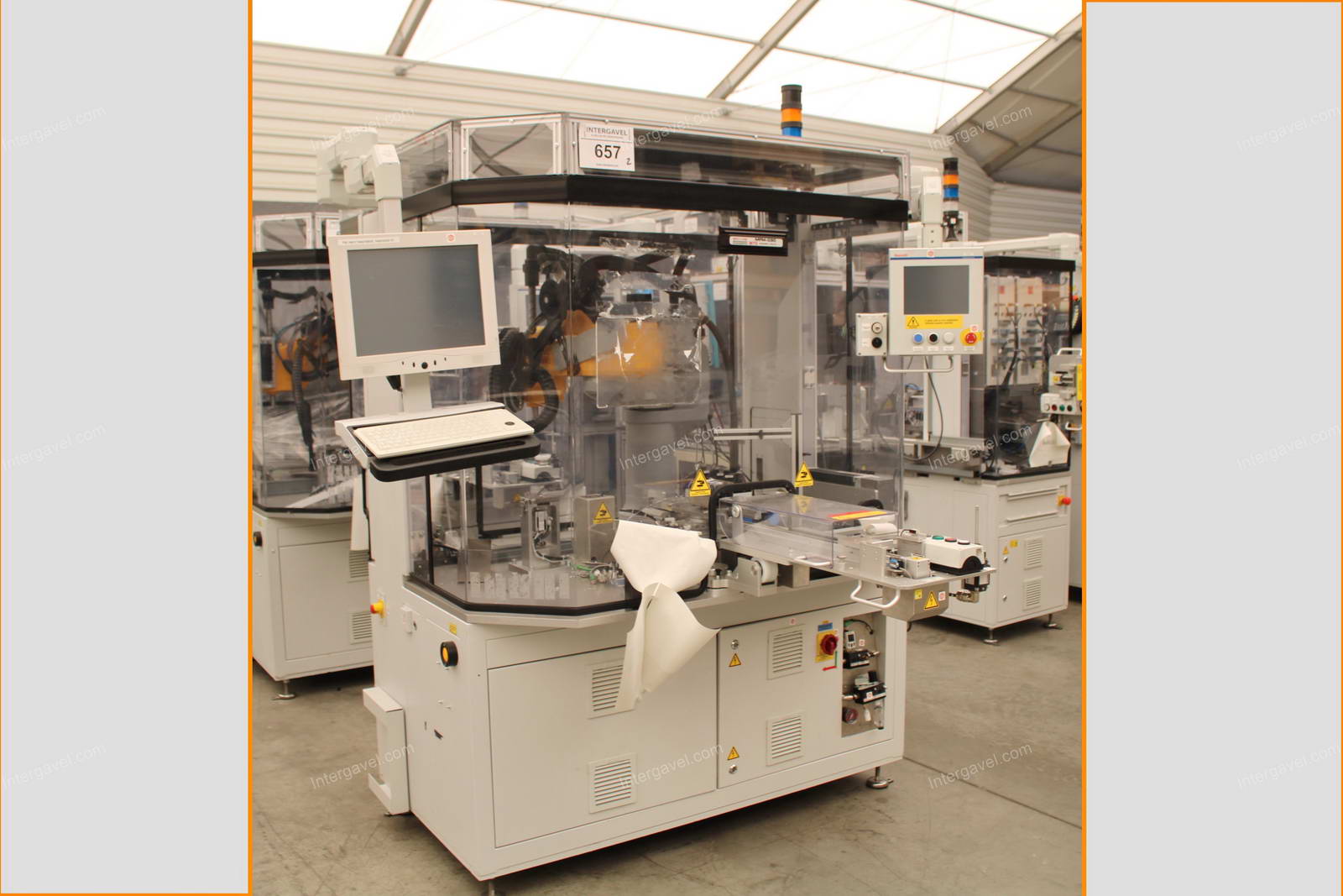 Bontott szerelő munkahely TS 80-as Stäubli robottal 4