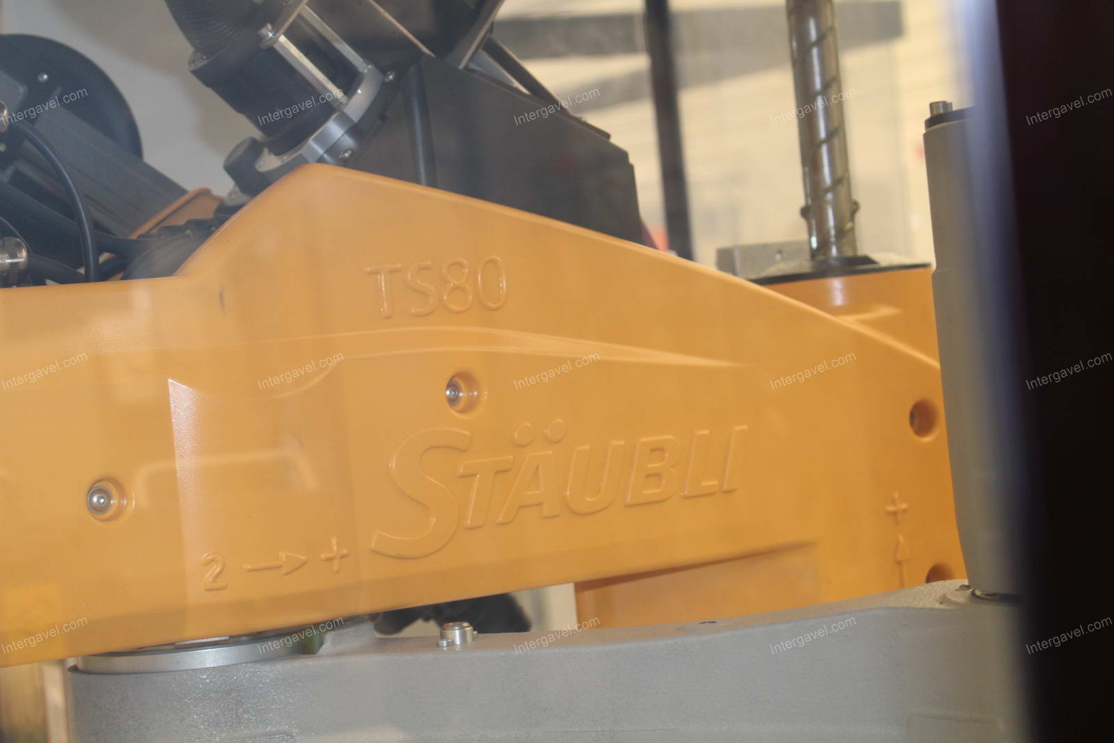 Bontott szerelő munkahely TS 80-as Stäubli robottal 9