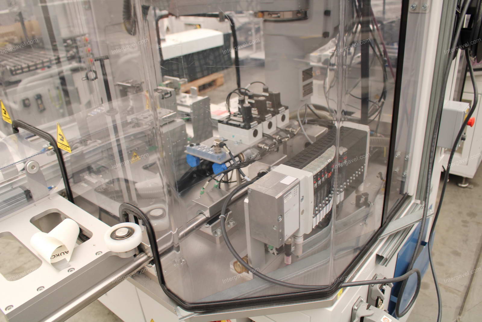 Bontott szerelő munkahely TS 80-as Stäubli robottal 12