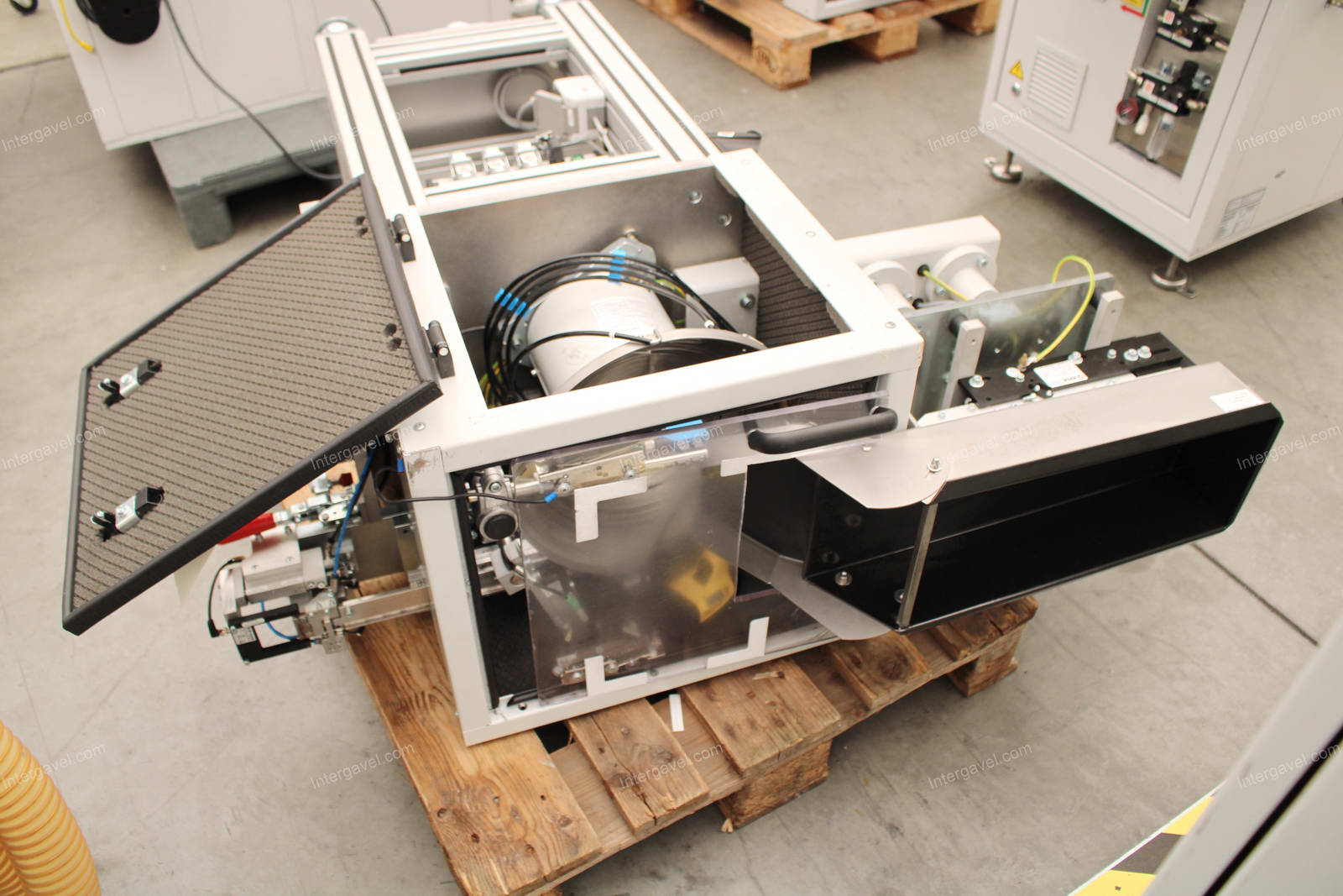 Bontott szerelő munkahely TS 80-as Stäubli robottal 29