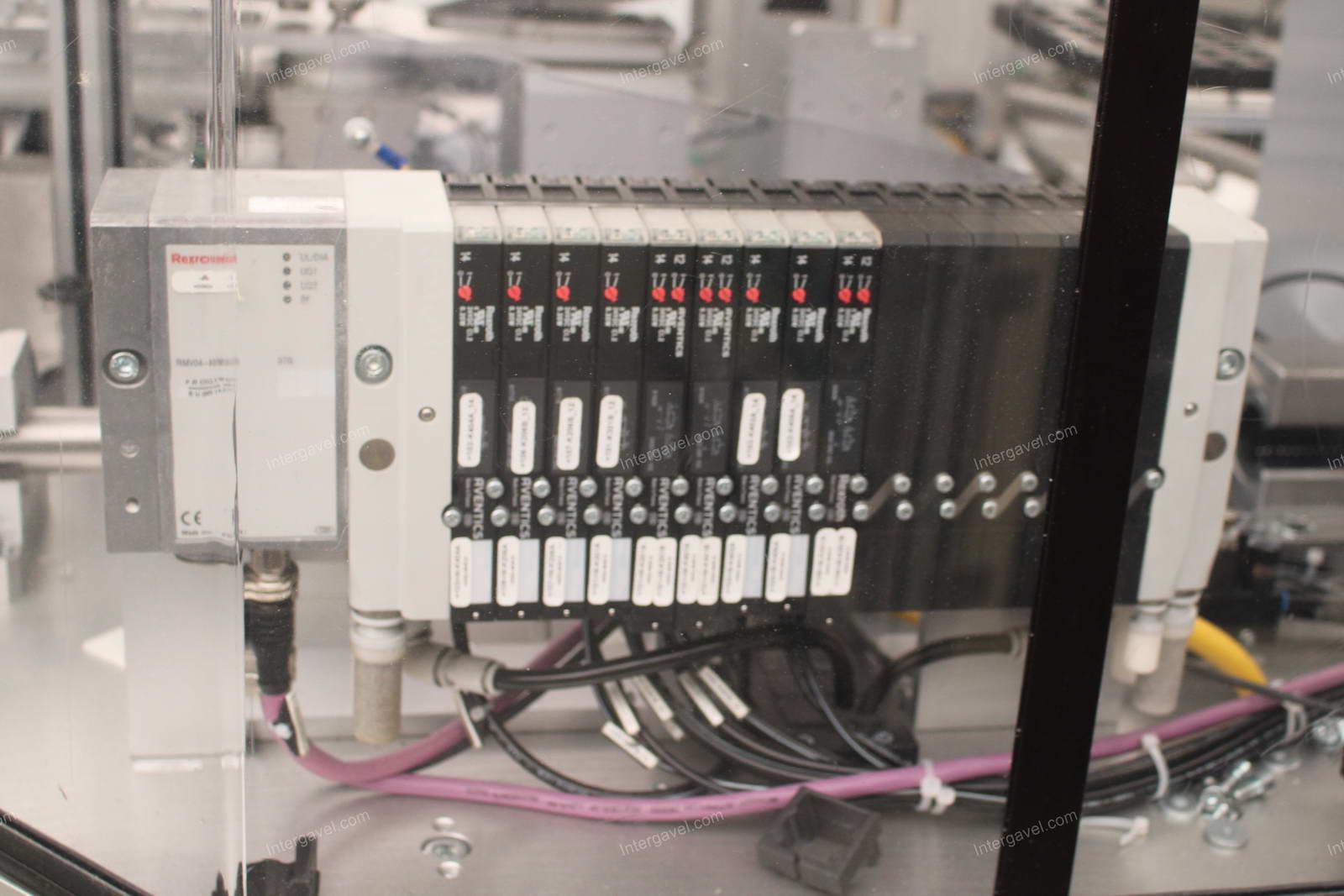 Bontott szerelő munkahely TS 80-as Stäubli robottal 11