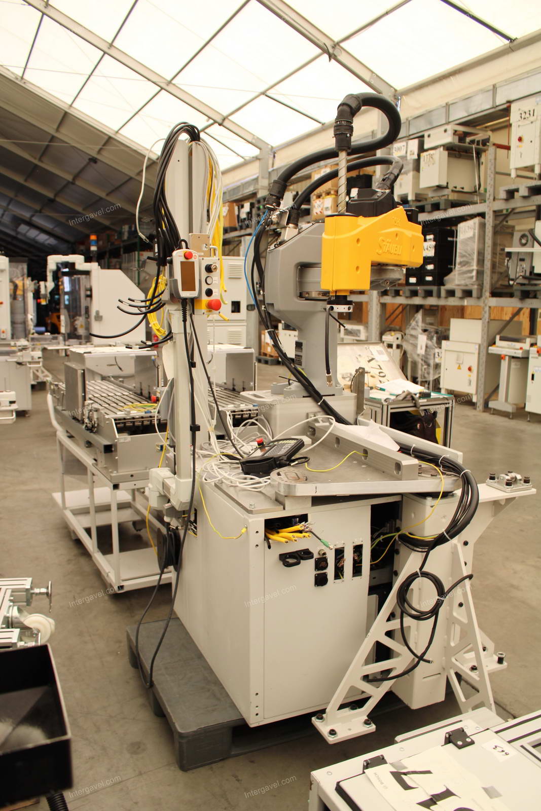 Bontott szerelő munkahely TS 80-as Stäubli robottal 3