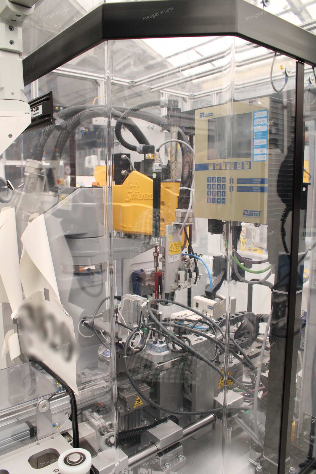 Bontott szerelő munkahely TS 40-es Stäubli robottal 8