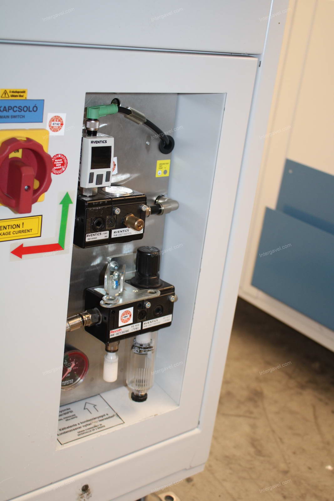 Bontott szerelő munkahely TS 40-es Stäubli robottal 21