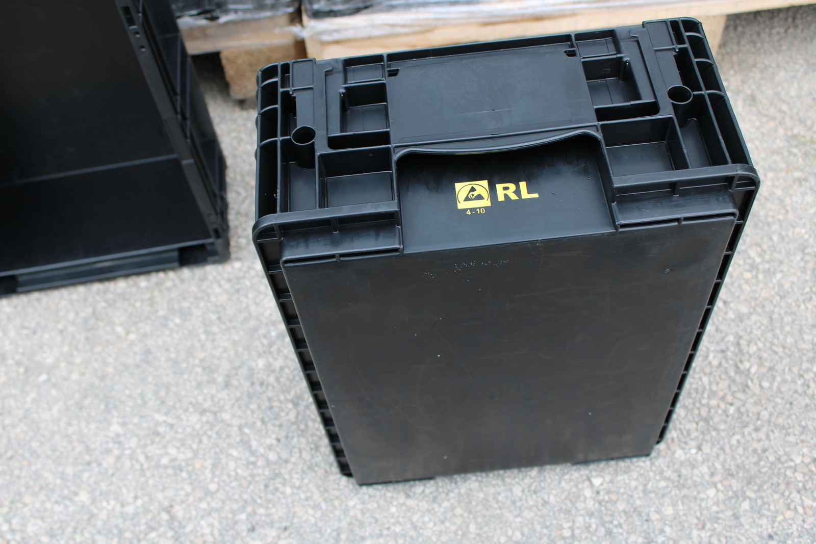 Láda (RL-KLT 4047) 4