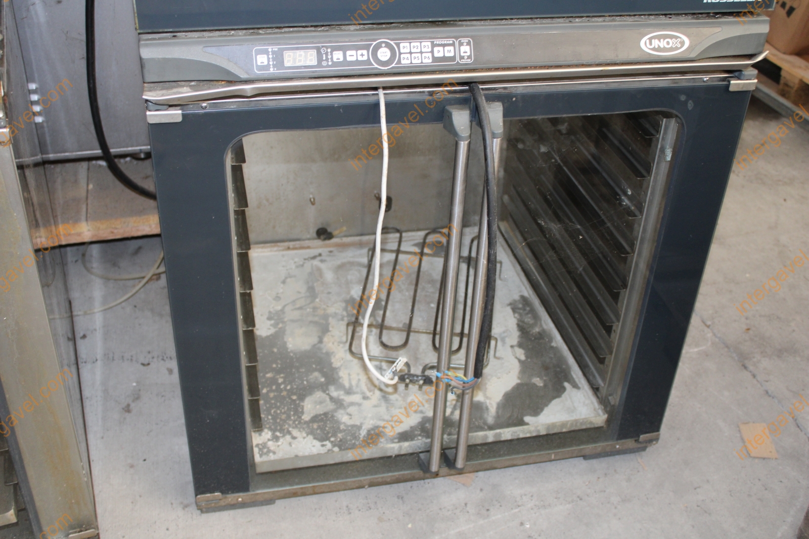 Látványkemence kelesztővel 2