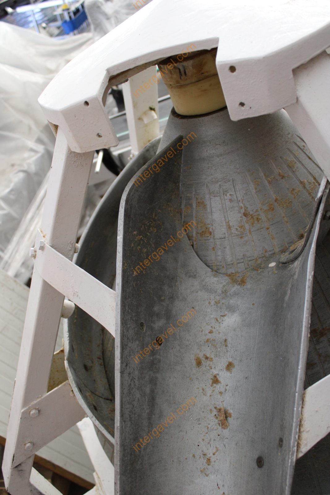 Kúpos, külső gömbölyítő 4